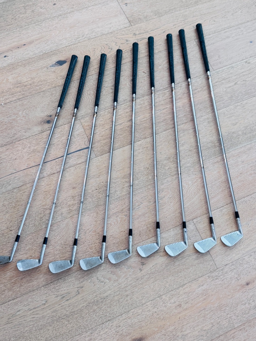 Vintage Ben Hogan Stainless Steel Golf Iron Set in Black